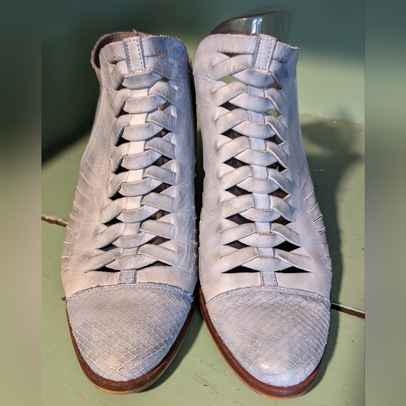 Free People Blue Leather Braided Ankle Boots, Size 39 - Picture 3 of 8